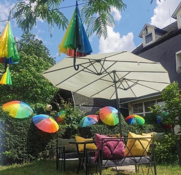 Pasa Han Hotel M1autópálya