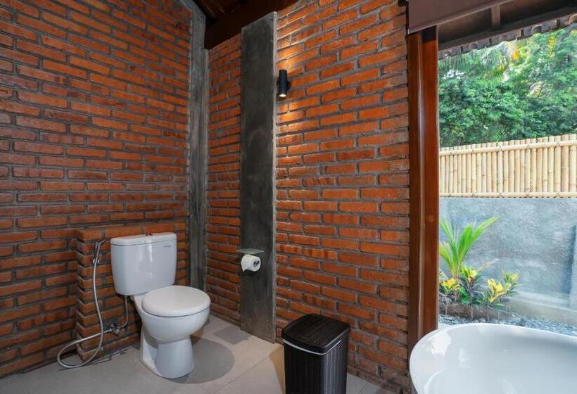 Пансион Bali Taoka Beach Villa