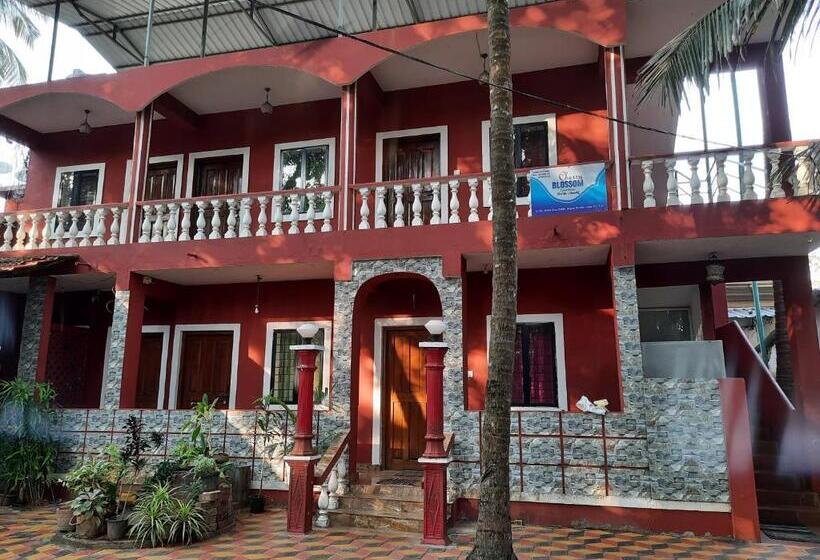펜션 Cherry Blossom Guest House