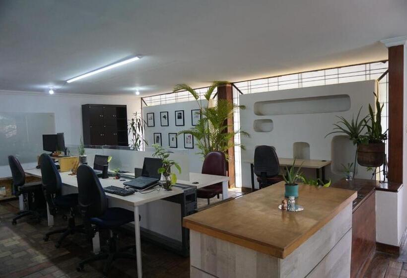 پانسیون Hostel B