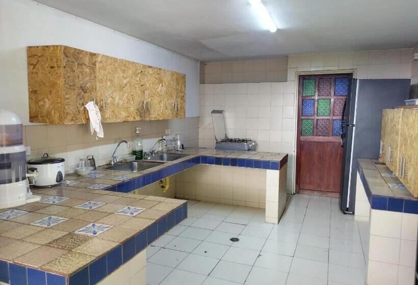 پانسیون Hostel B