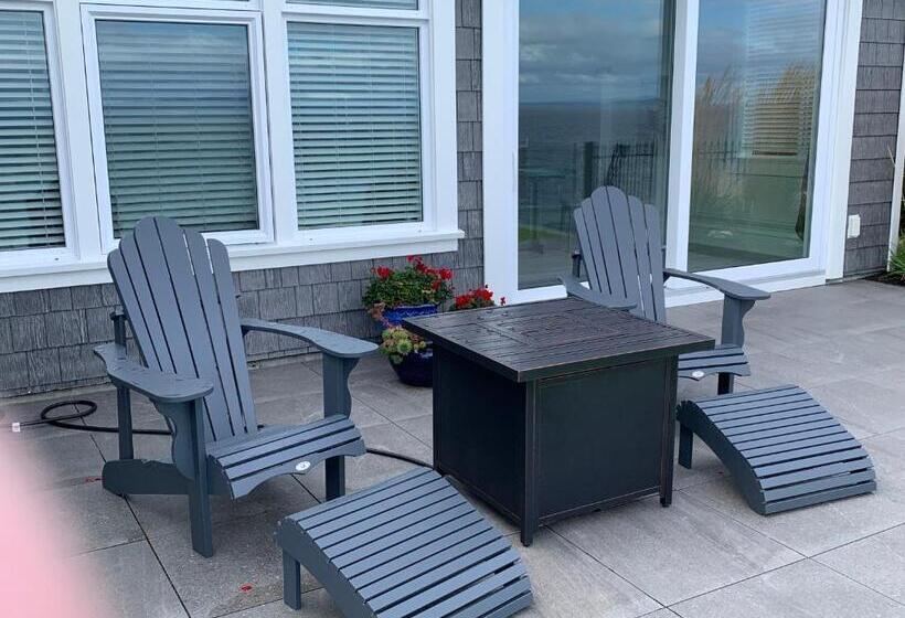 بنسيون Ocean Front Private Suite