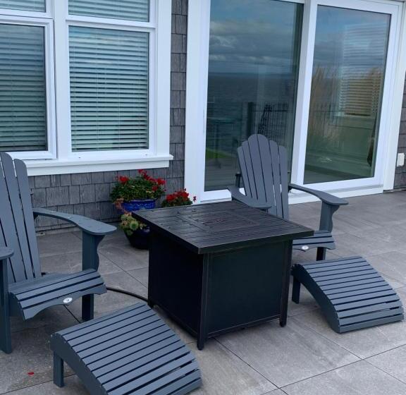 بنسيون Ocean Front Private Suite