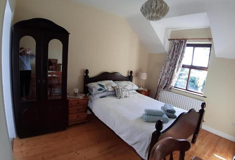 פנסיון Oystercatcher Guesthouse