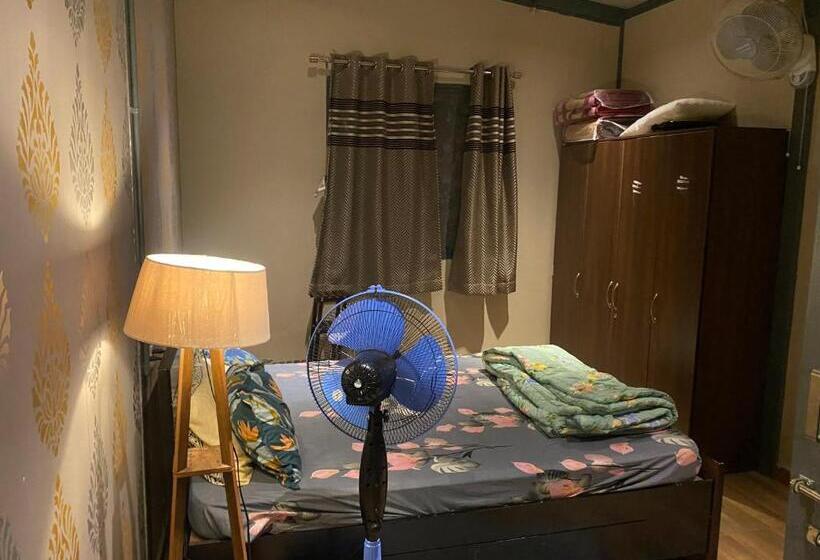 膳宿费 Silverlinecloudcottage