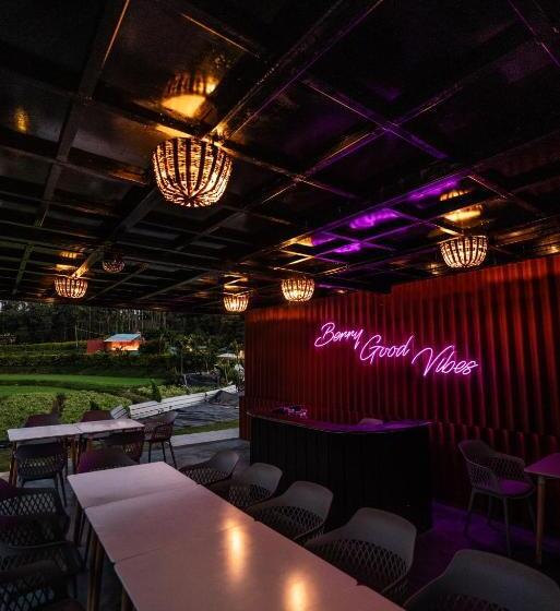 渡假胜地  Redberry S Luxury Stay Coorg