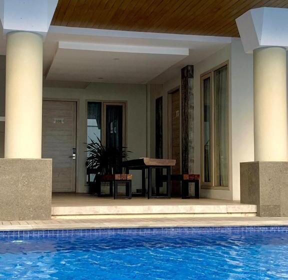 Sinergi Hotel & Villa