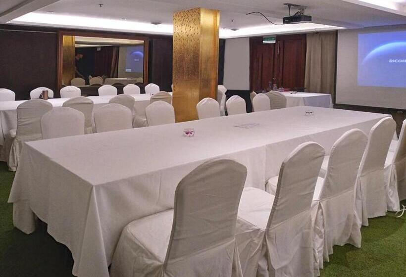 酒店 Andaman Best Time Grand Pool Villa