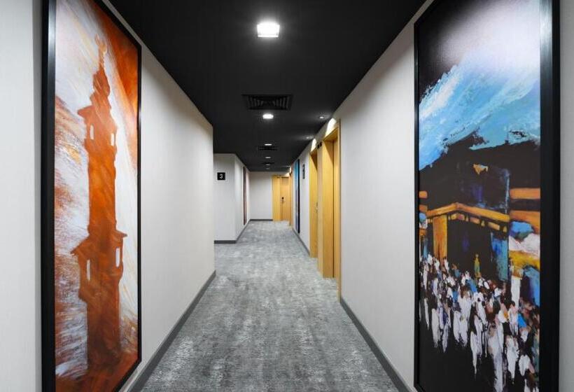 هتل Park Inn By Radisson Makkah Thakher Alsharqi