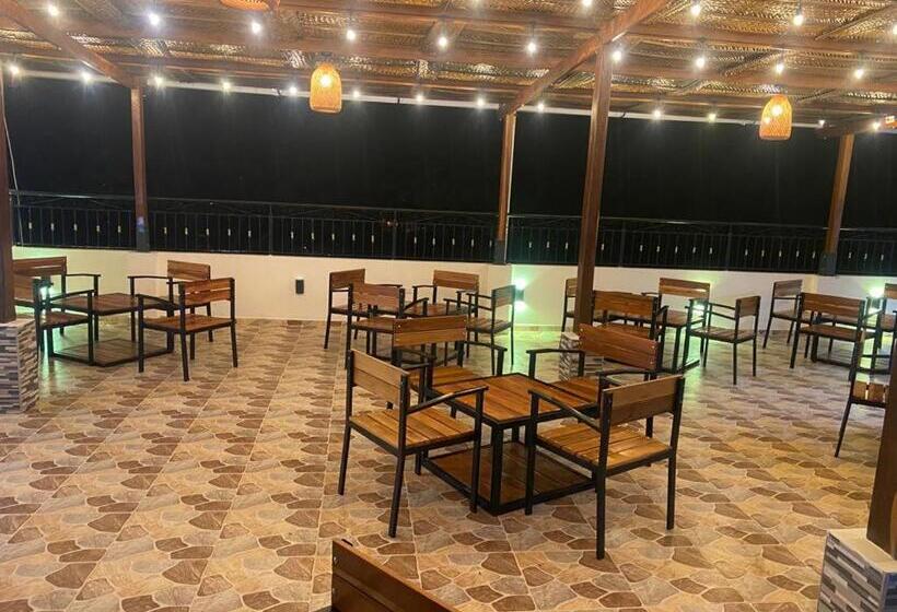 پانسیون Akuaippa Hostal Restaurant