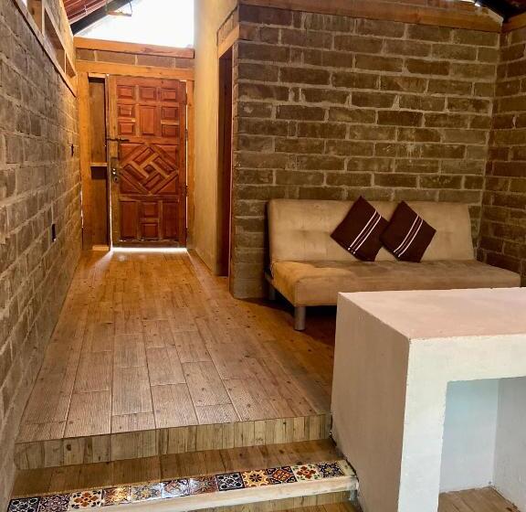 فندق صغير Cabaña En El Bosque