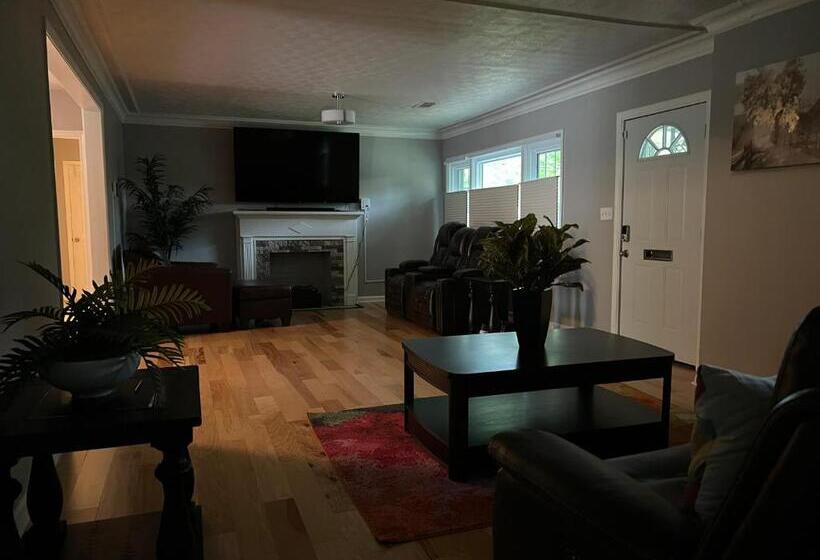 تختخواب و صبحانه Columbus Property