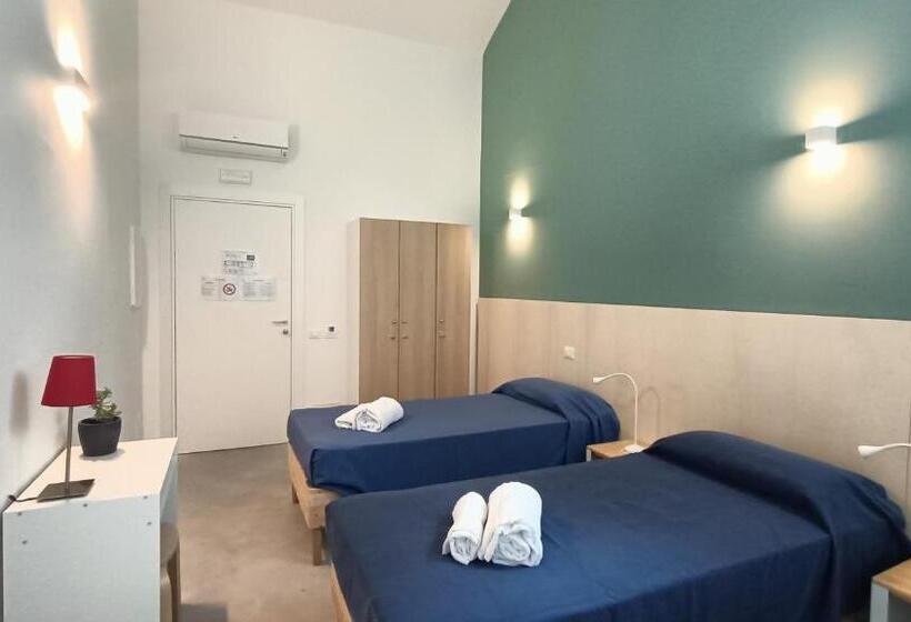 Bed & Bike Hostel