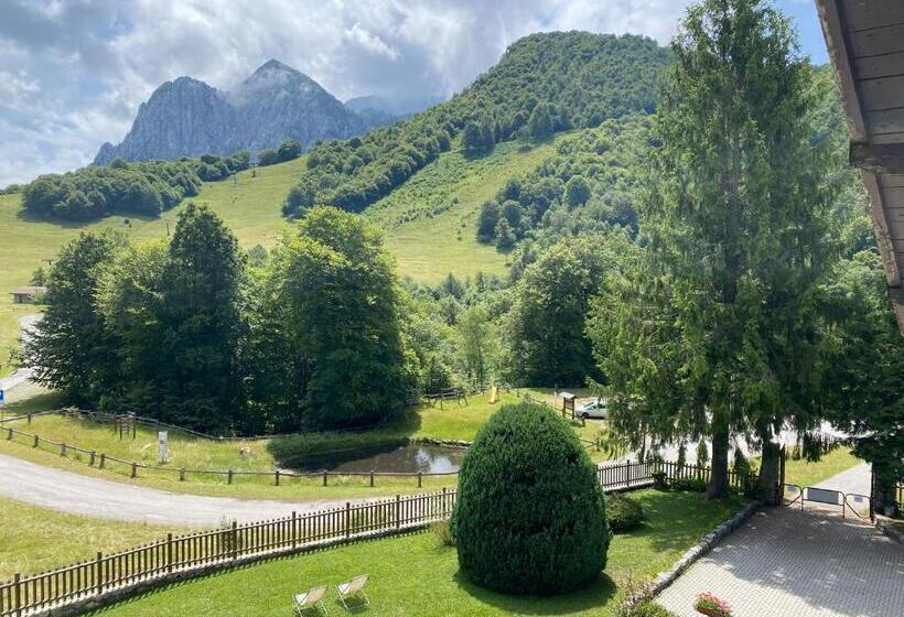 ホテル Albergo Rifugio Cainallo