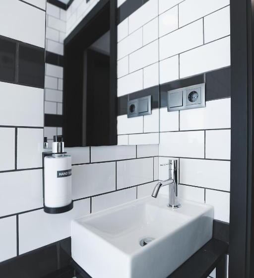 هتل Alma Candida 25