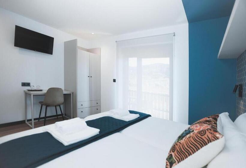 هتل Alma Candida 25