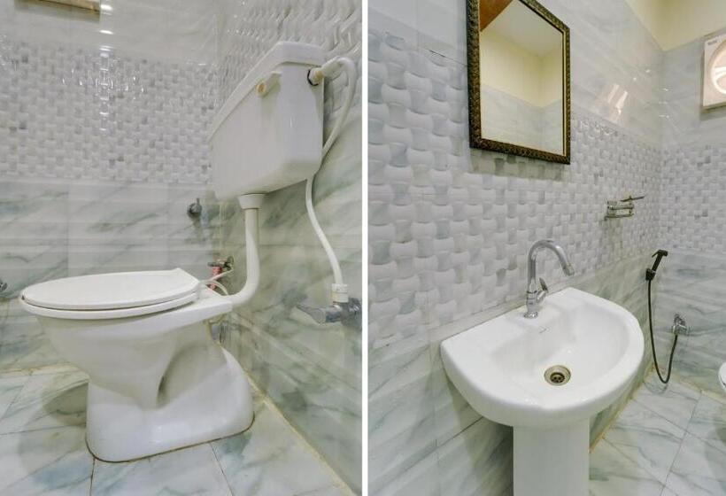 Отель Collection O Gitanjali & Restaurant