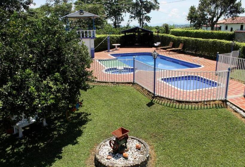 هتل Finca Villa Yuliana