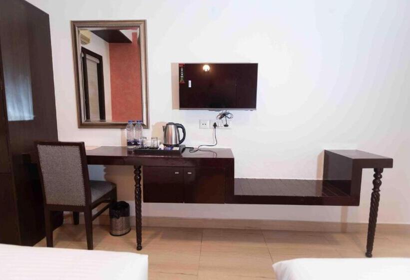 فندق Loomstay Smart Inn