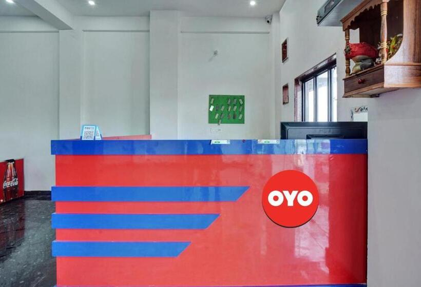 ホテル Oyo Flagship 81277 Om Shanti Aavashiya