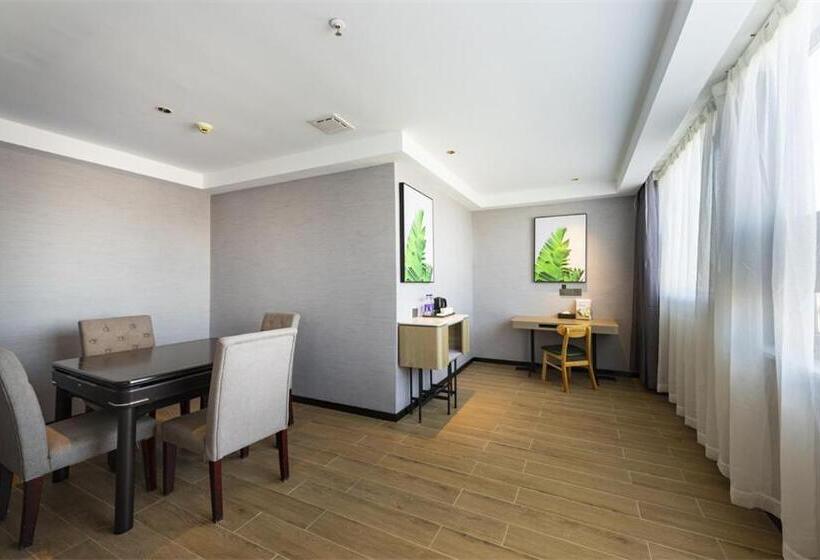 Отель Thank Inn Plus Xinyang Gushi Liaocheng Avenue