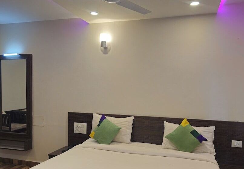 هتل Treebo Elite Plaza, 700 Mtrs From Madikeri Fort