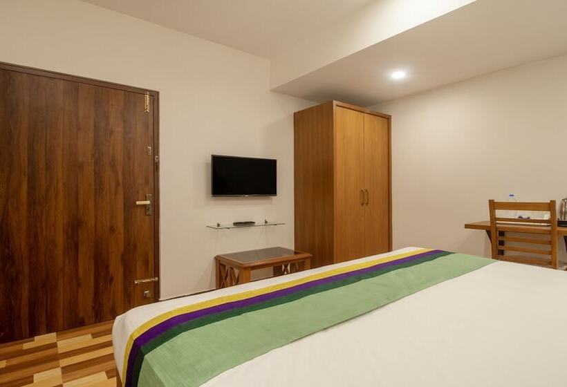 هتل Treebo Elite Plaza, 700 Mtrs From Madikeri Fort