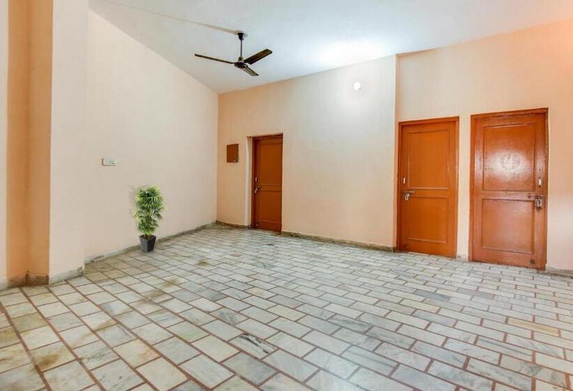 Oyo Flagship 81203 Hotel Moonlight