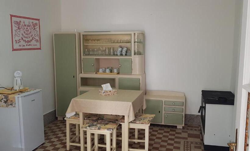 פנסיון Hortenzia Vendégház Márianosztra