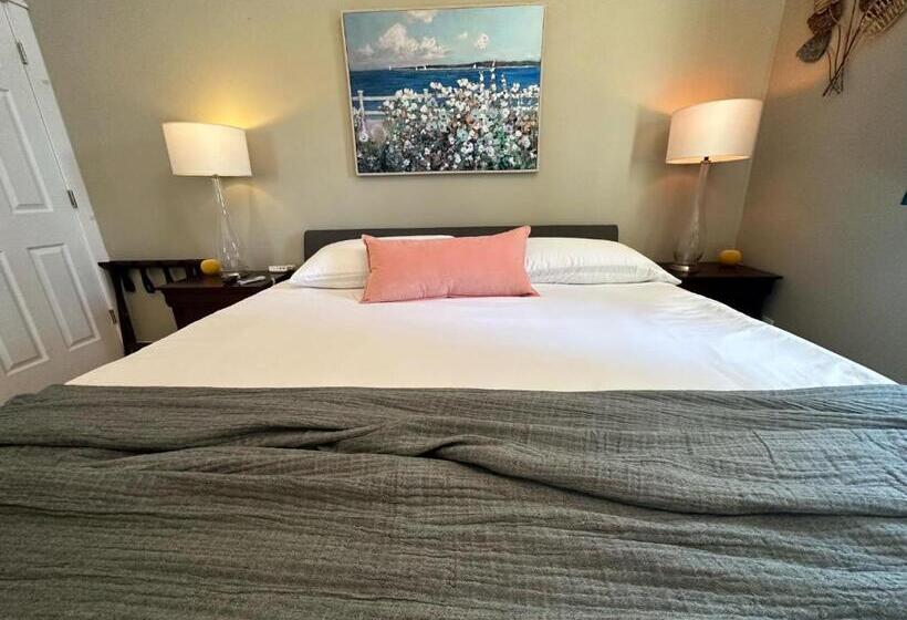 پانسیون Luxury Smart Bungalow