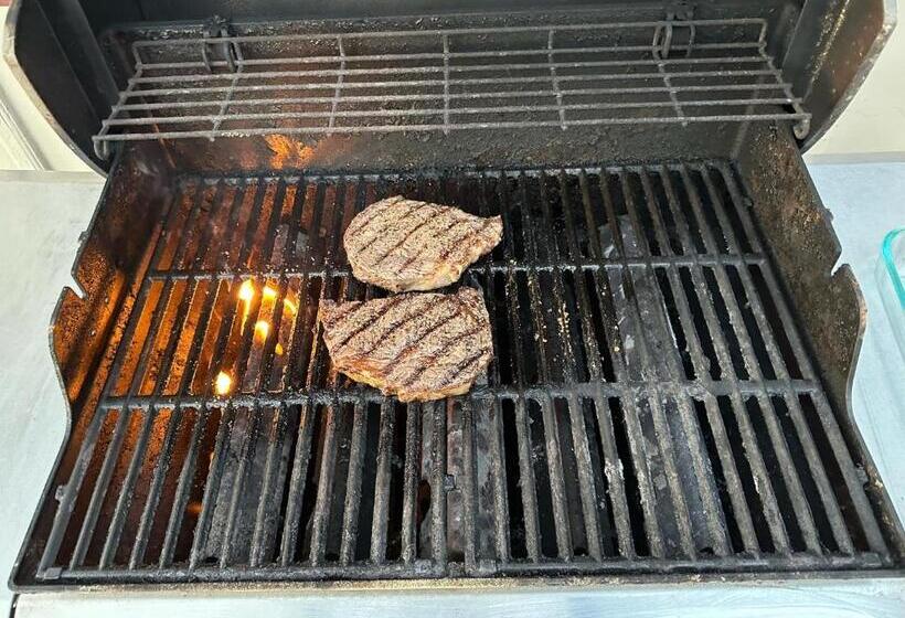 پانسیون Luxury Smart Bungalow