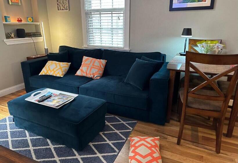 پانسیون Luxury Smart Bungalow