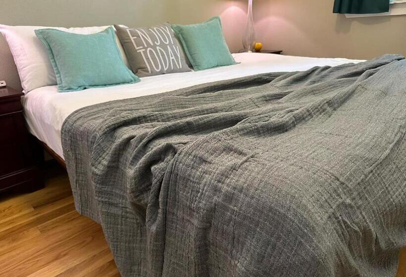 پانسیون Luxury Smart Bungalow