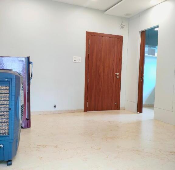 Pm Guest House