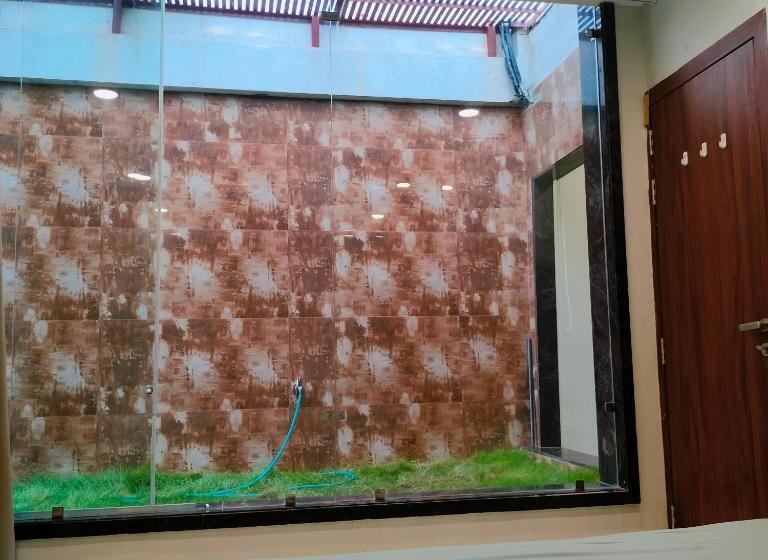 Pm Guest House