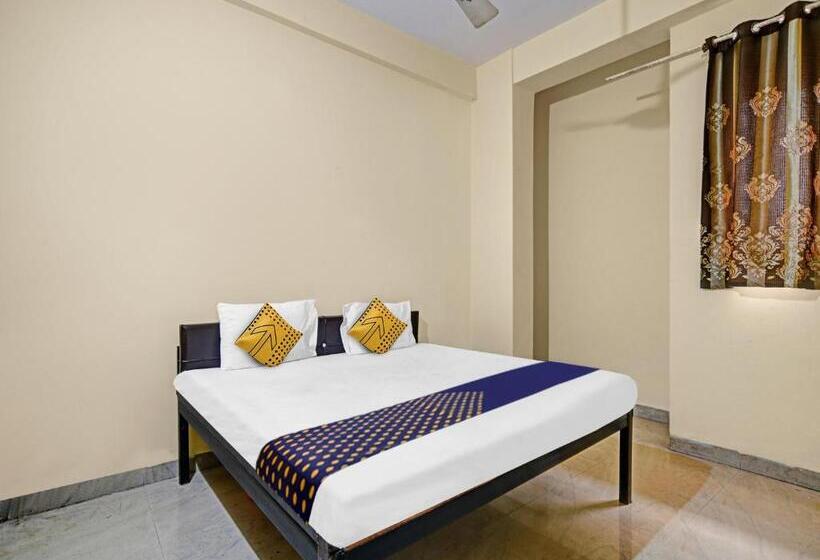 Spot On Hotel Blue Moon