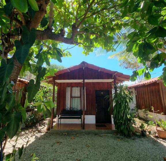 فندق صغير Cabinas Isabel