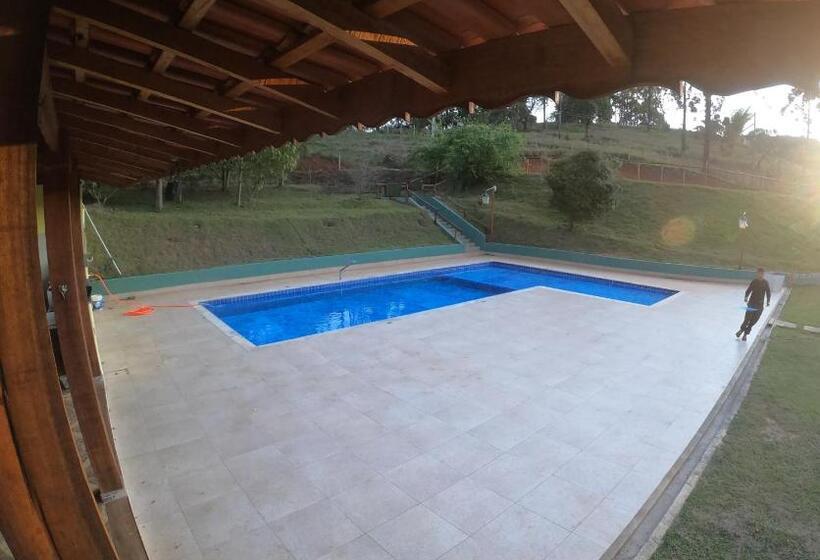 ホテル Chácara Sonho Do Pato