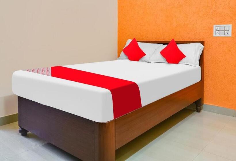 فندق Oyo Flagship Vishnu Lodge