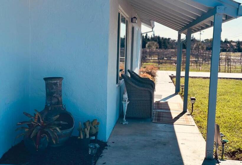 בית מלון כפרי Stay With Lies L