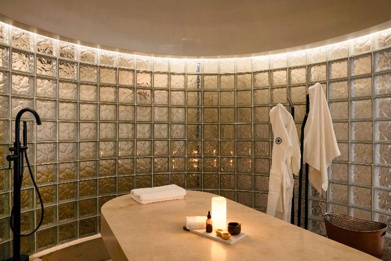 هتل Wellcomm Spa &