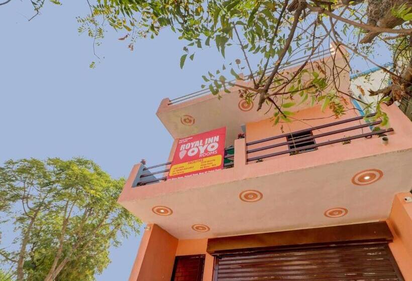 Oyo Flagship 81042 Hotel Royal Inn