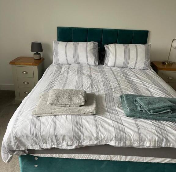 بنسيون Apple Barn Guest House