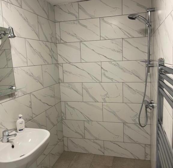 بنسيون Apple Barn Guest House