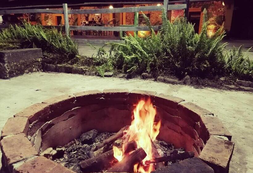 بنسيون El Abuelo