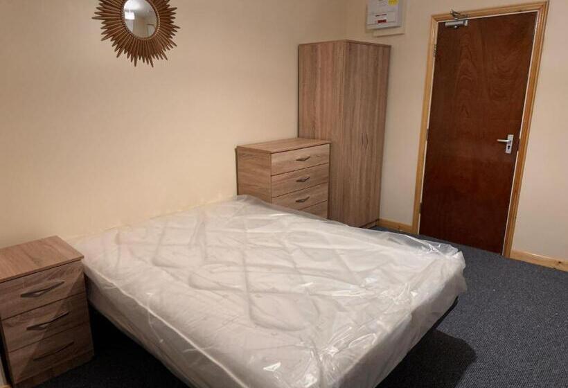 Пансион Tottenham Lane Guest House