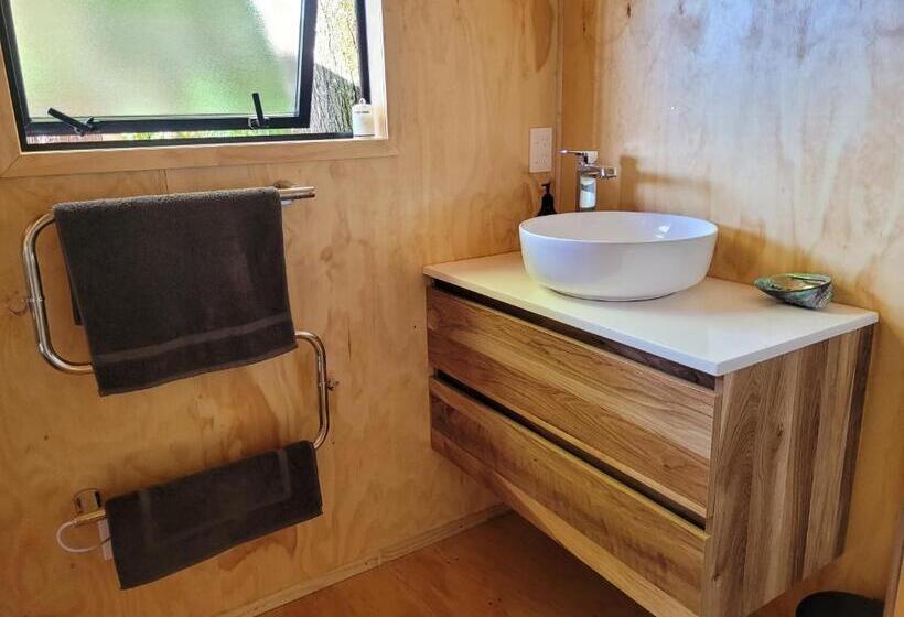 פנסיון Whare Iti / Little House