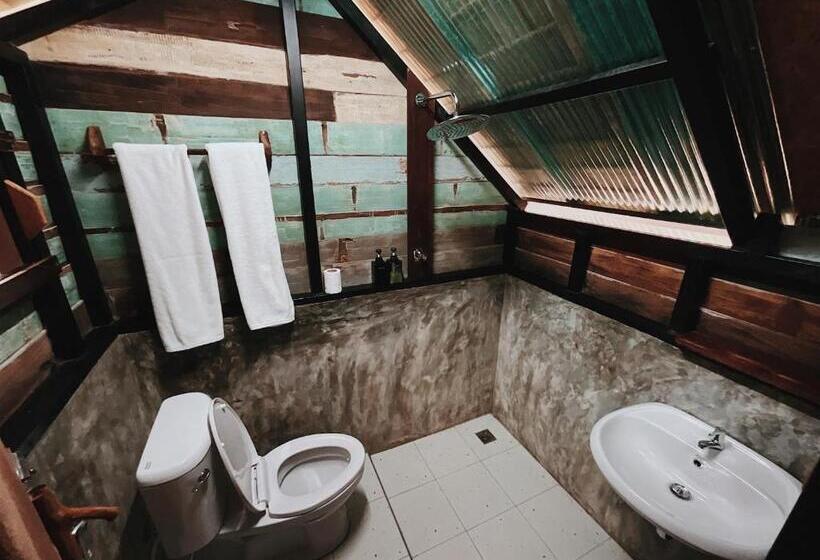 استراحتگاه Coco Camping Koh Kood