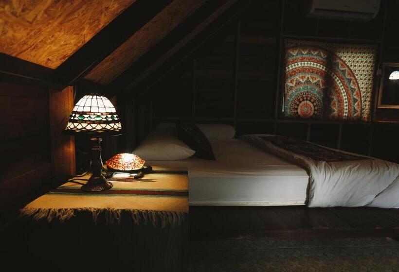 استراحتگاه Coco Camping Koh Kood