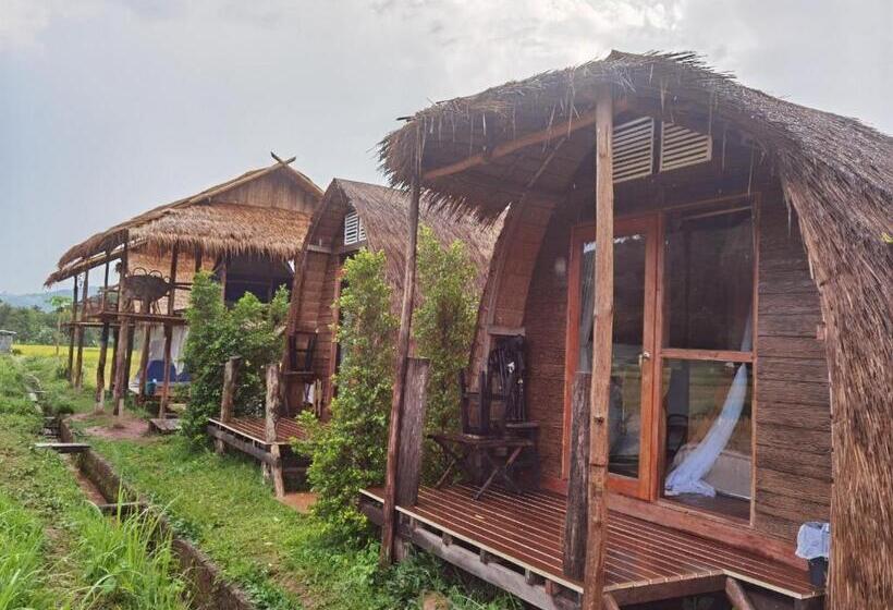 Курорт Panakluea Cottage & Crafts   พนาเกลือ